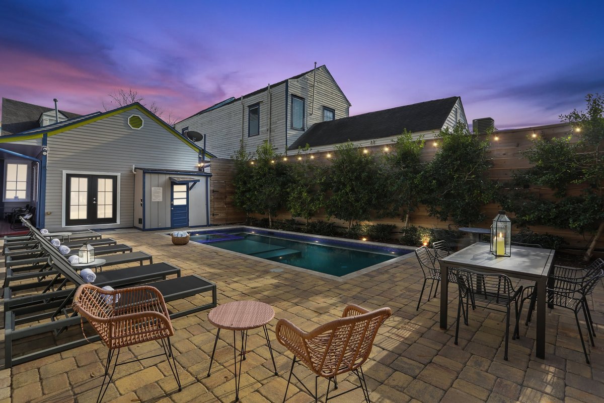 Historic 8BR Inn with Pool | Hot Tub