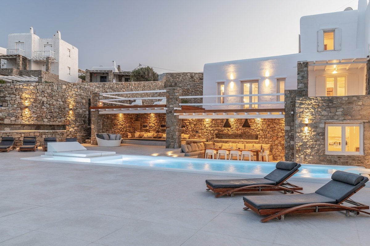 Mykonos Actor’s Villa. 3 bedrooms, private pool. gallery image 2