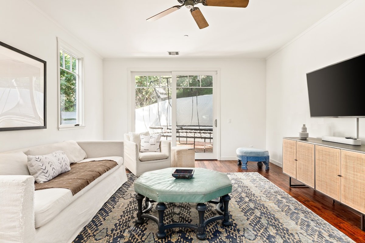 The Topanga Treehouse! gallery image 4