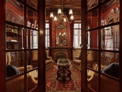 Boutique family house by the sea – garage & garden