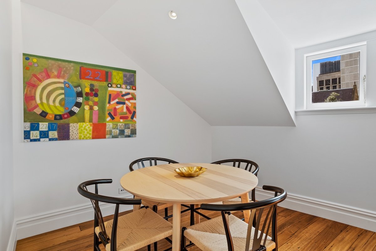 Historical Victoria Tavern Three gallery image 4