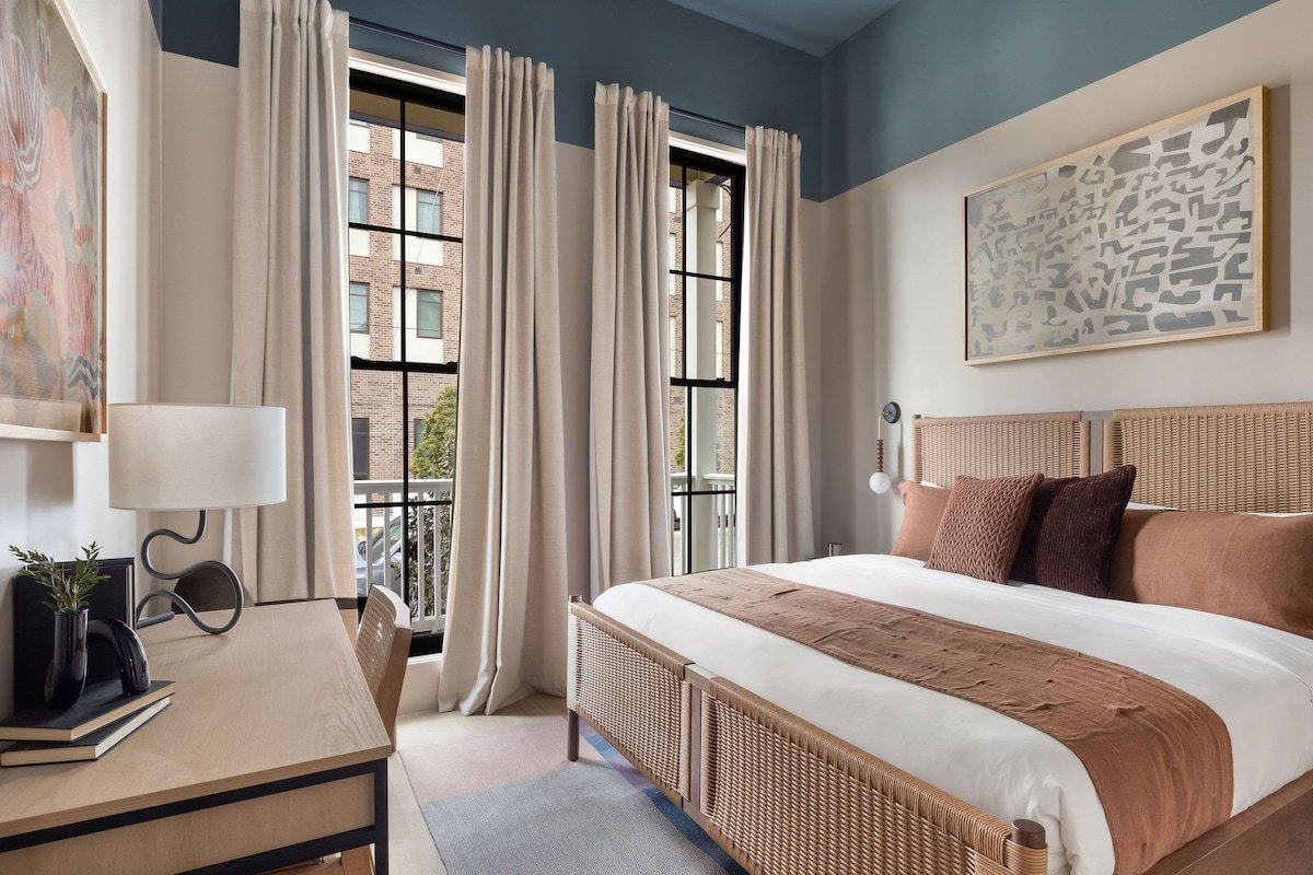 Modern New Homes | Heated Pools and Spas gallery image 5