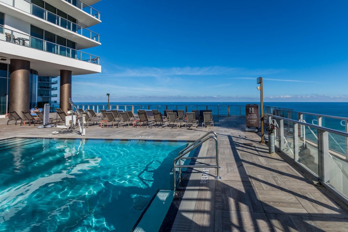 ★★★★★2BD/2BA RIGHT ON BEACH DIRECT OCEAN-VIEW gallery image 4