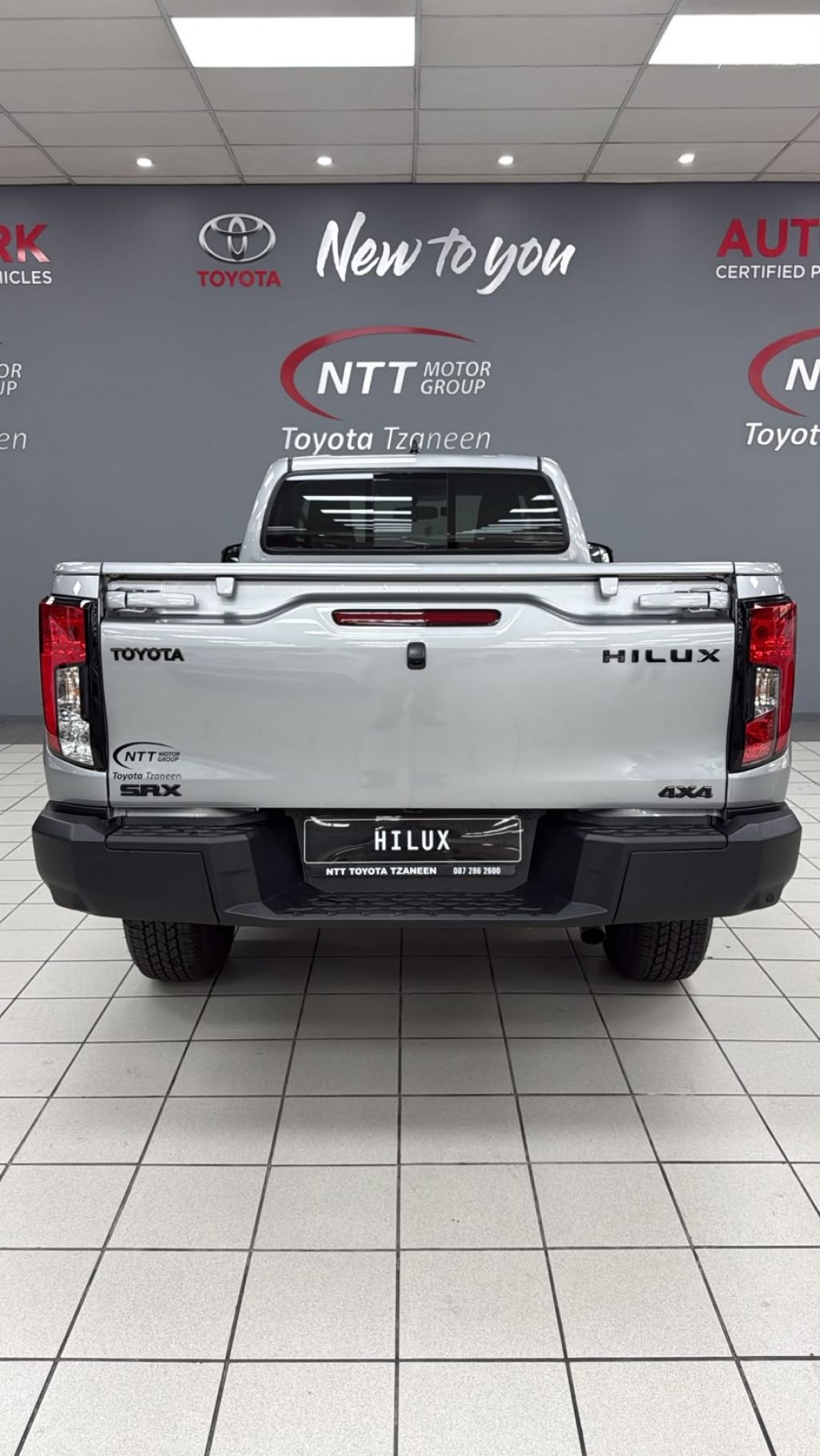 TOYOTA HILUX 2.8 GD-6 RB SRX 4X4 A T P U S C for Sale in South Africa