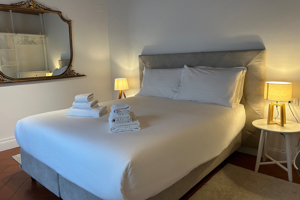 Uffizi Suite gallery image 3