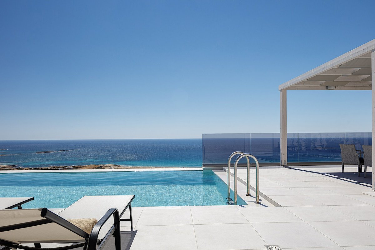 Villa Erato, 2 BD, private pool, sea views! gallery image 4
