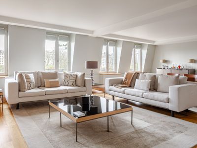 3 Bedroom Apartment Partial Eiffel Tower View