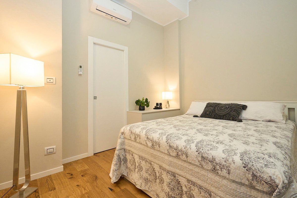 [Duomo Luxury Loft] 1 Minute Walk From DUOMO gallery image 5