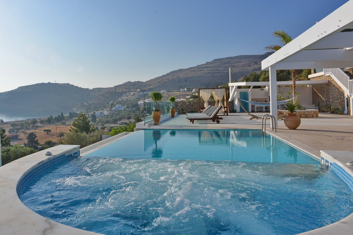 Modern Luxury Villa In Lindos with Pool & Jacuzzi