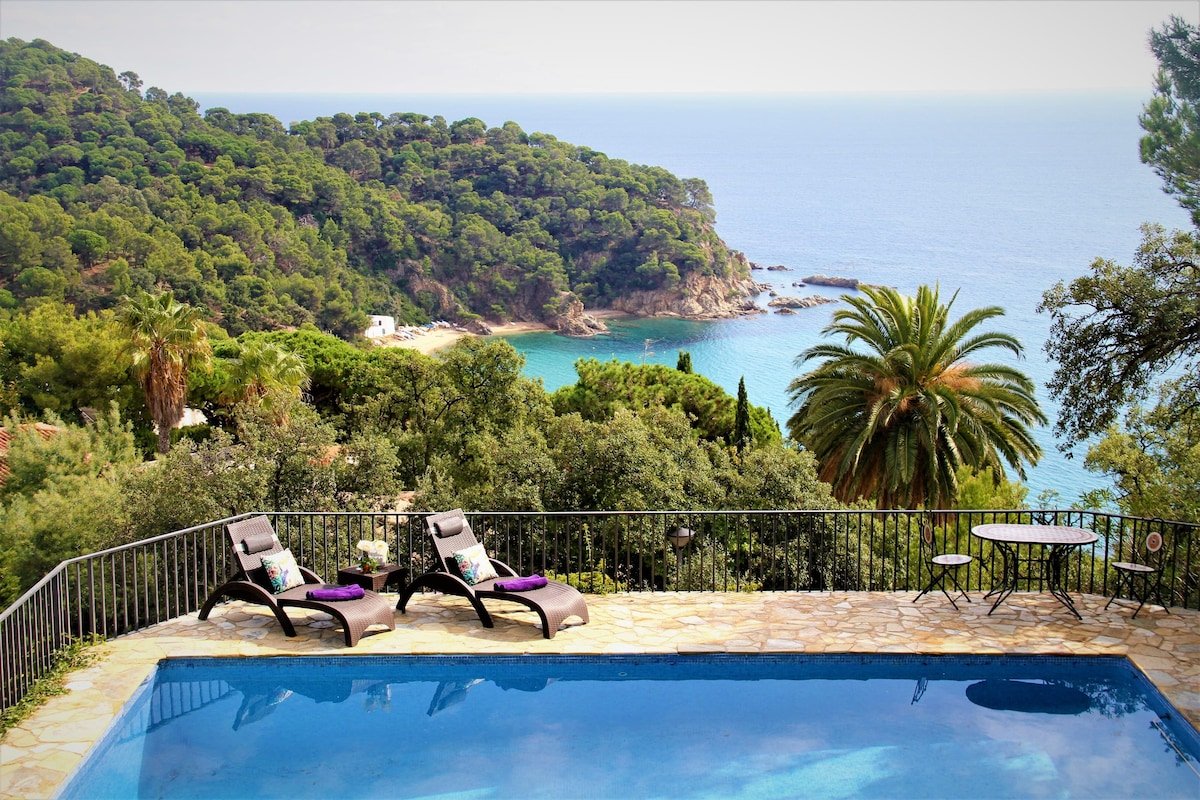 Villa Can Toni – Sea View, Pool, Jacuzzi & A/C gallery image 2