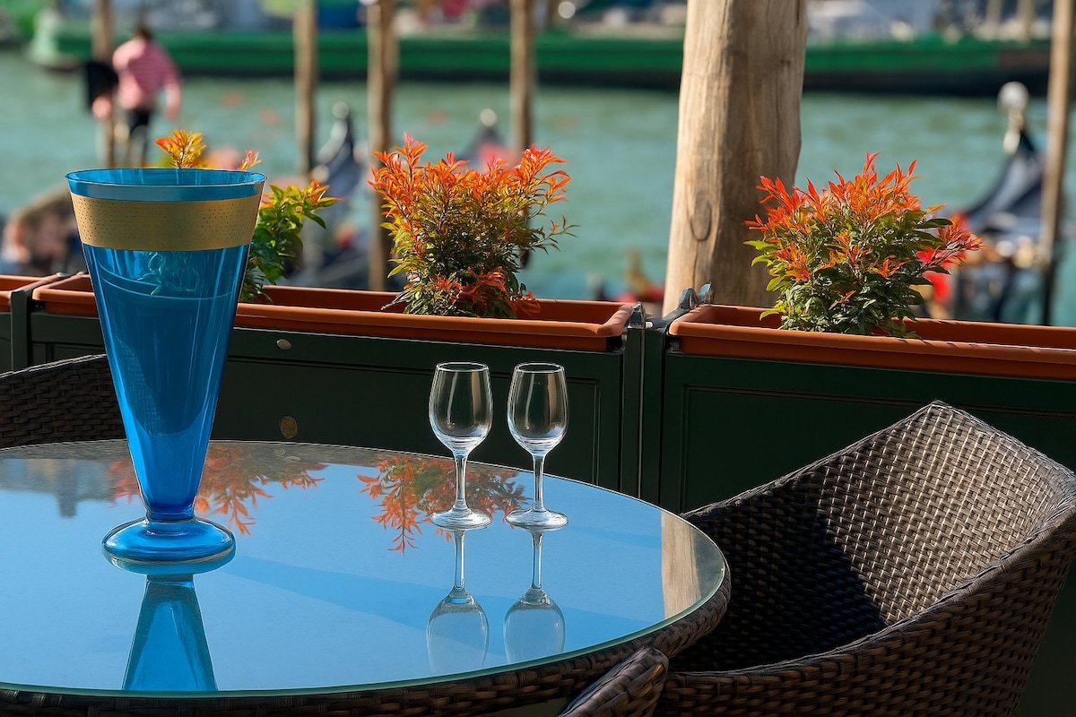 Grand Canal Diamond with terrace canal view gallery image 2