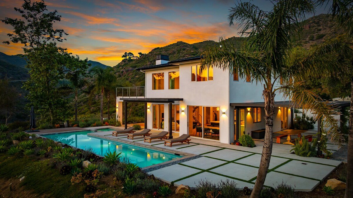 Secluded Mountain retreat gallery image 4