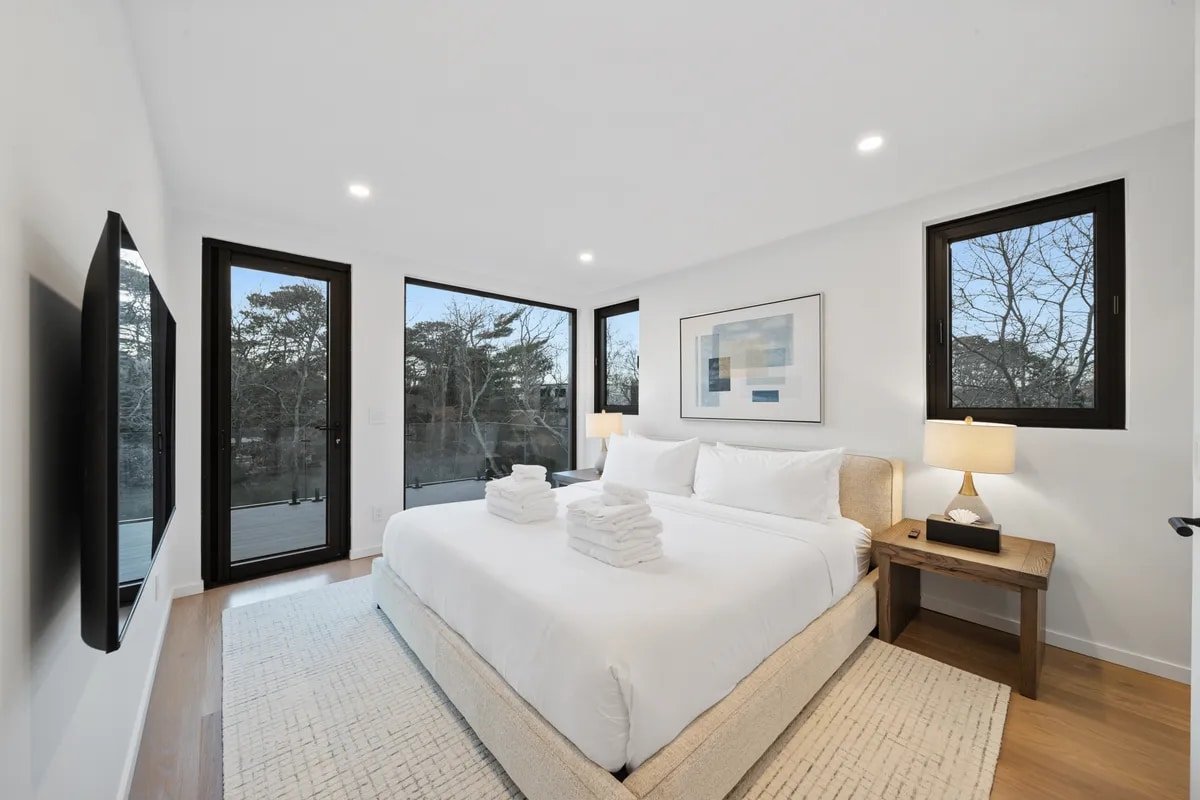 Hamptons Gem in Shinnecock Hills gallery image 2