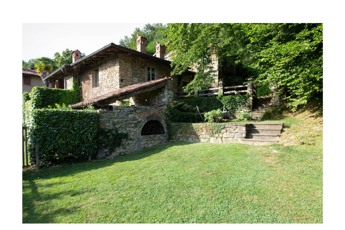 Elegante villa con piscina