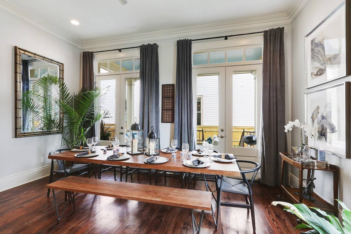 Sunny, Midcentury Luxury Home, near French Quarter gallery image 4