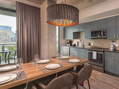 Austin 2BR Presidential Condo