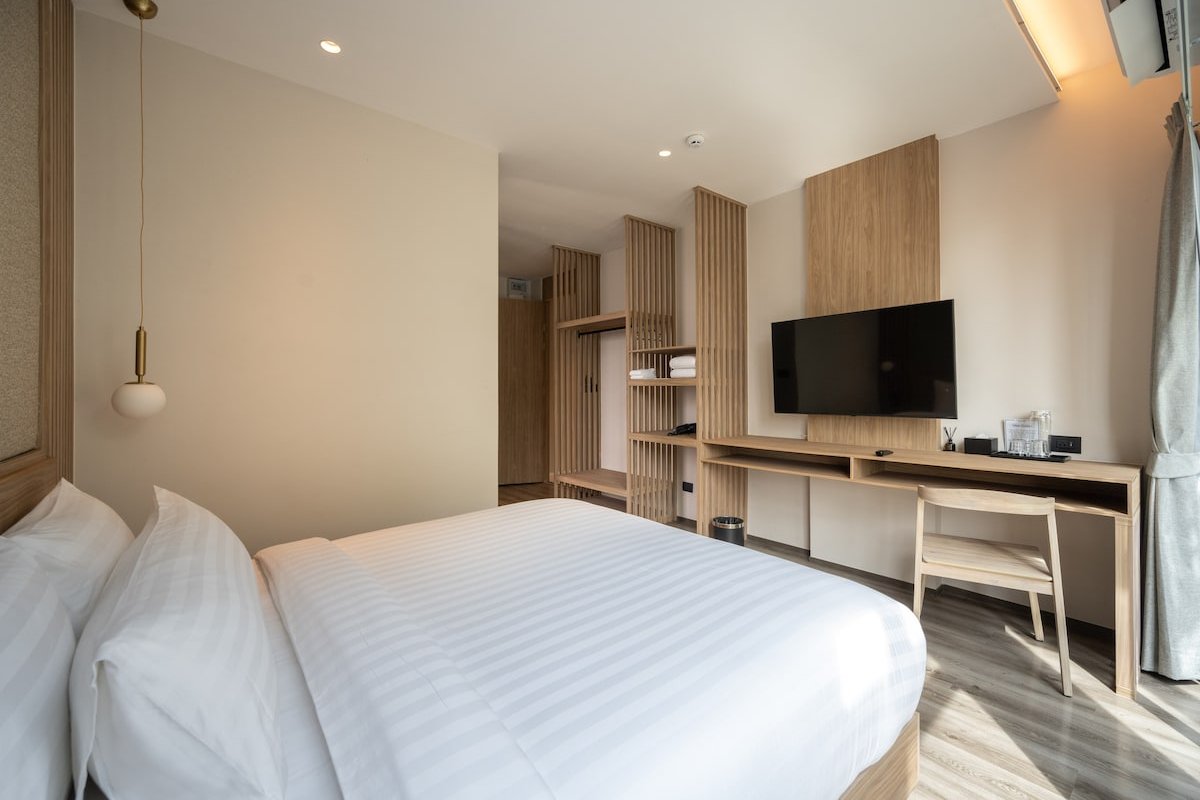 Newly 3 Bedroom Suite, bts On Nut gallery image 3