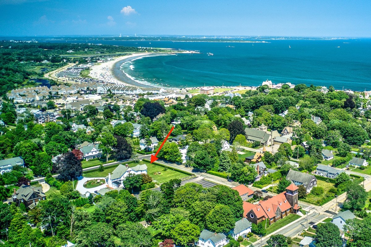Historic beauty in Narragansett Pier gallery image 2