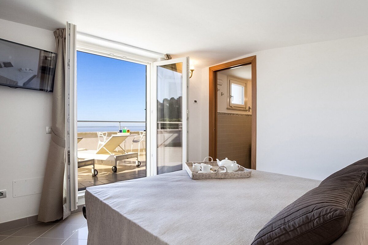 Villa 77 gallery image 4