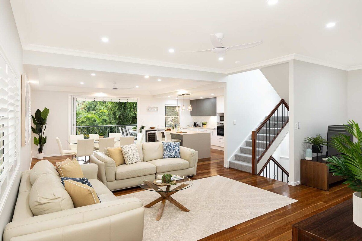 Large Family Pool Home in Taringa|6km to CBD|Pets gallery image 2