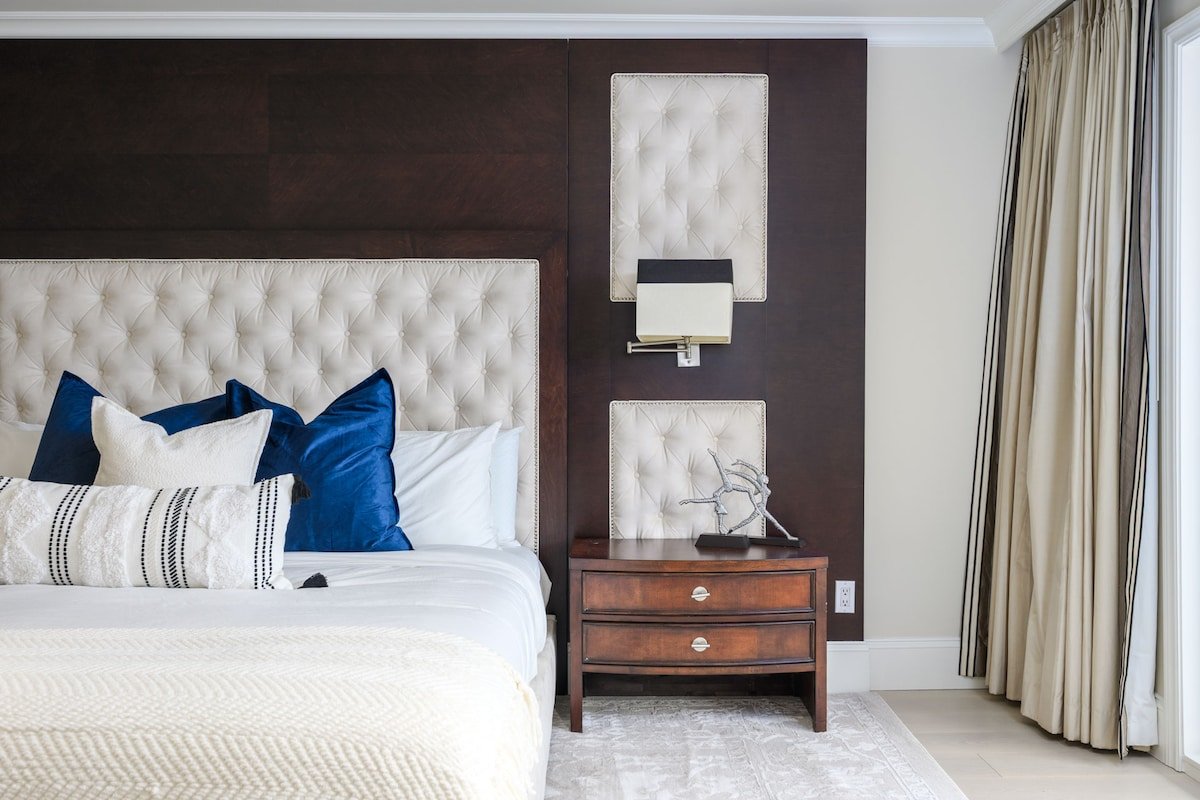 The British Properties | Pool • 11 min to Downtown gallery image 3