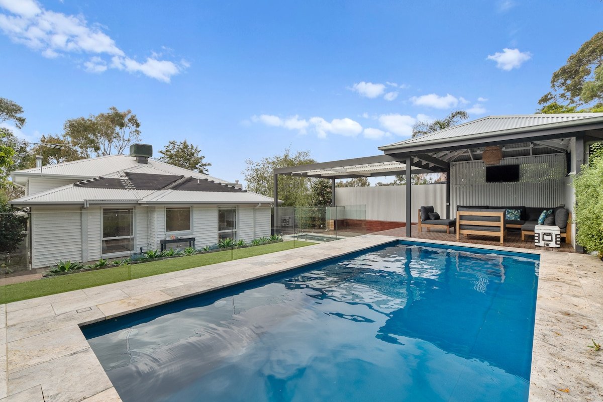 Mt Eliza Pool Spa! gallery image 2