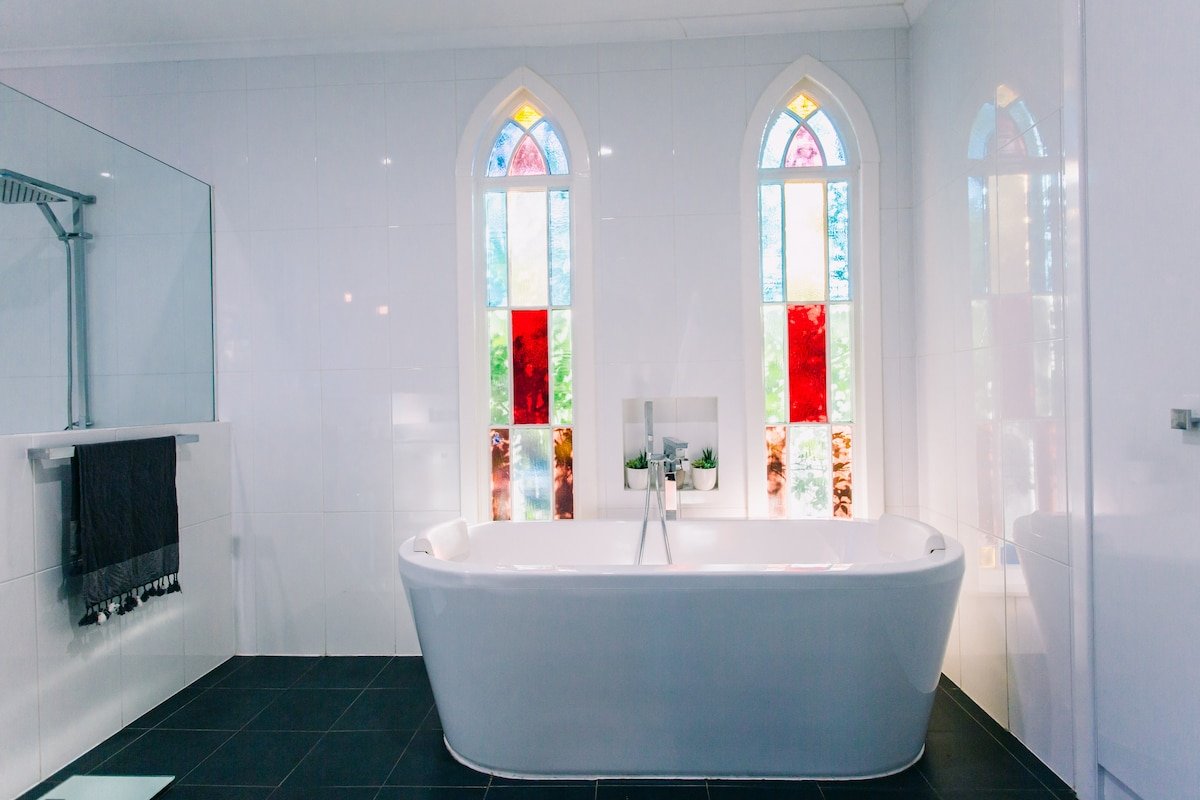 BELLINGEN CONVERTED CHURCH (Pet Friendly) gallery image 3