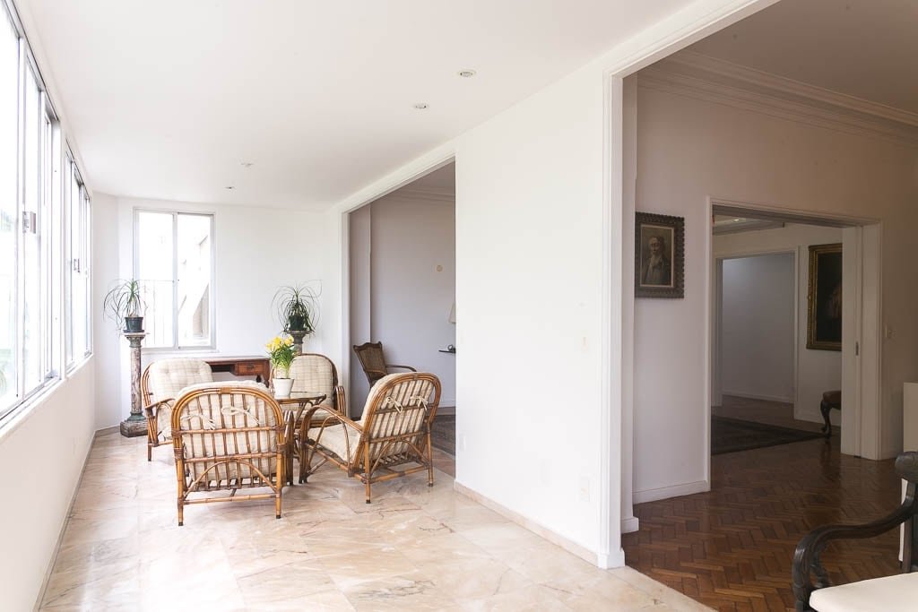 Duplex 7BR : quadra da praia de Copacabana-Posto 3 gallery image 5