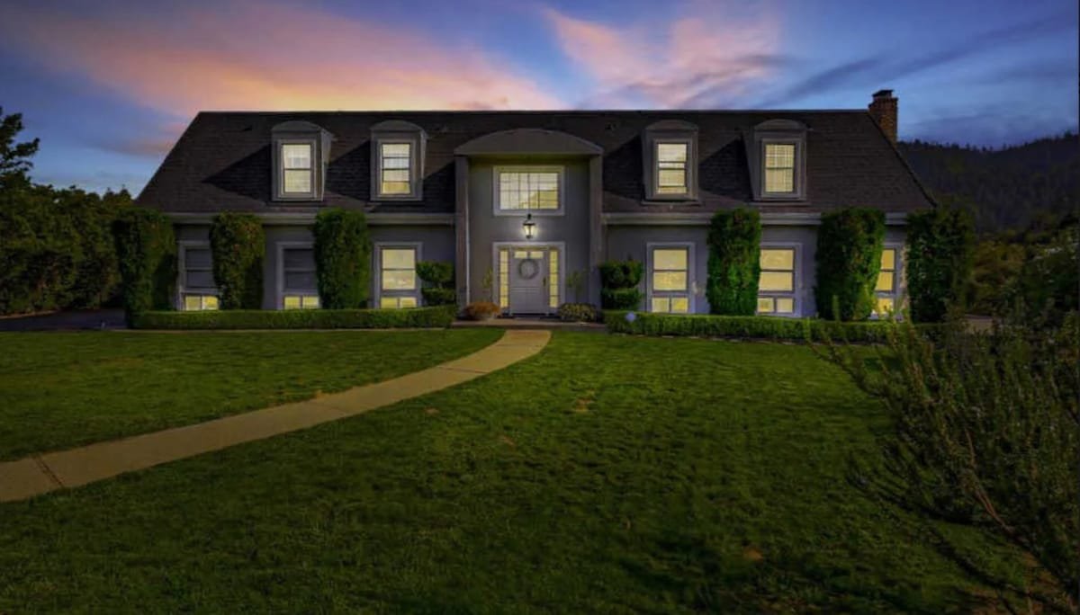 Skyhill gallery image 2