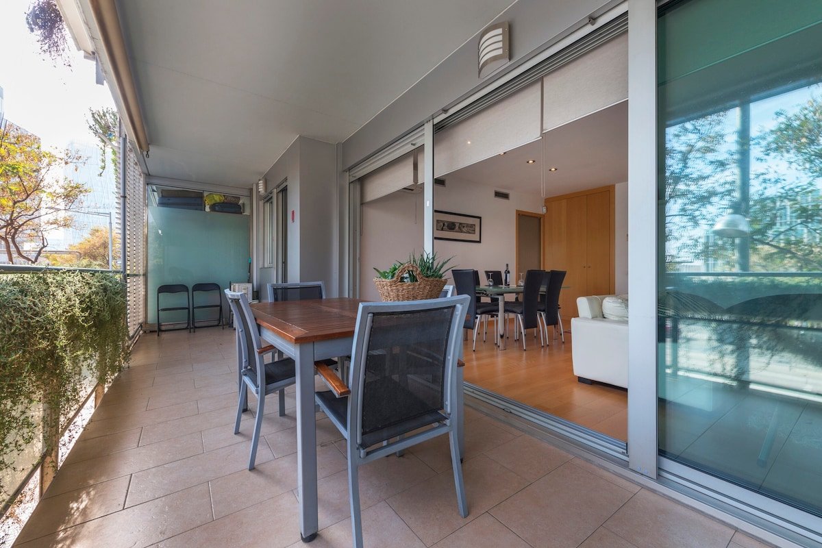 Forum CCIB DeLuxe, Spacious, Large Balcony, relax gallery image 5