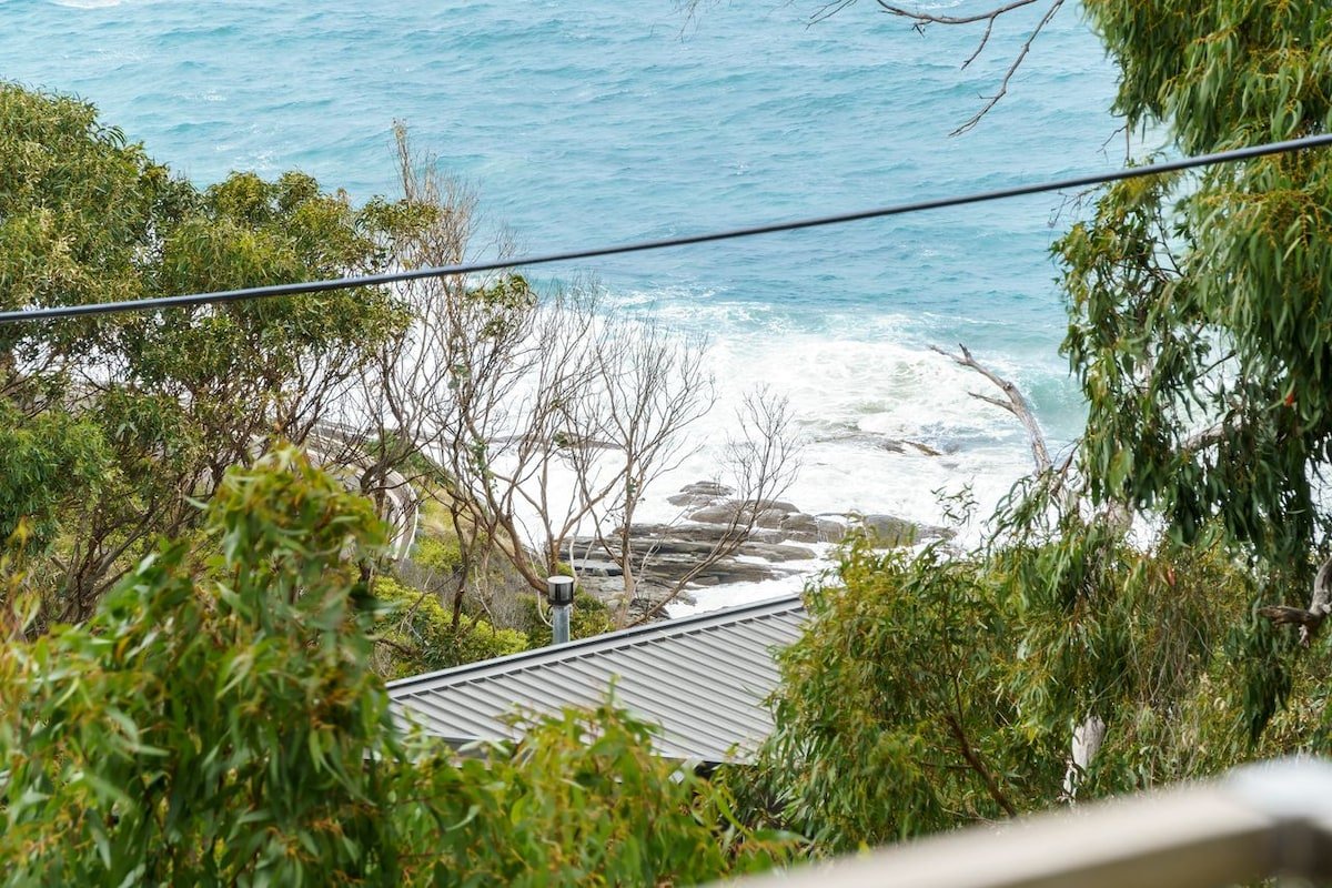 Attunga – Renovated beach house on Morley Avenue gallery image 5