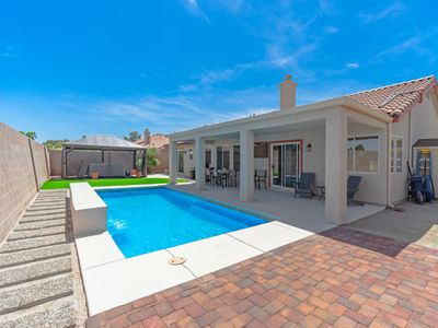 Quiet 4 Bed Pool Spa Home