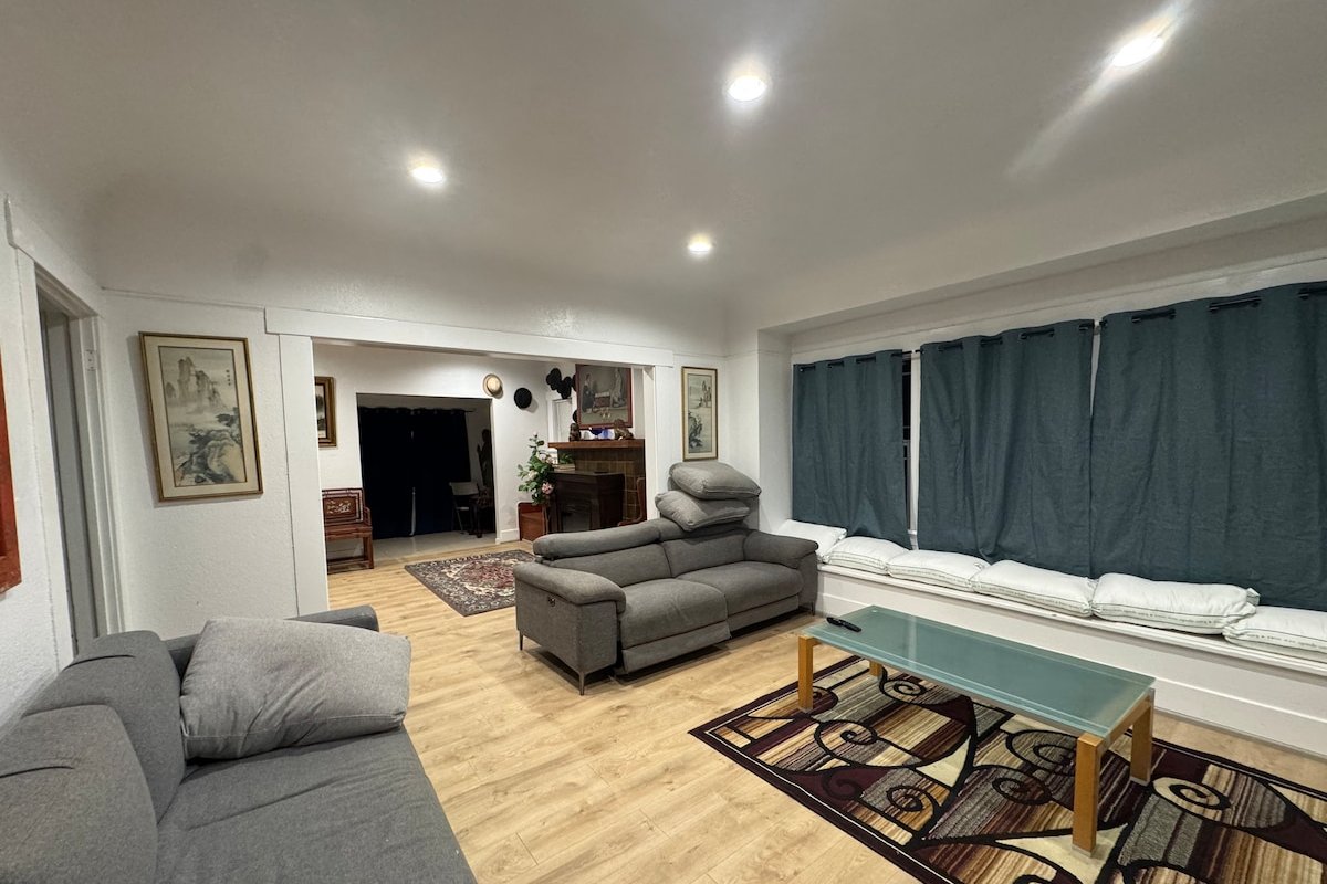 Rose Garden gallery image 2