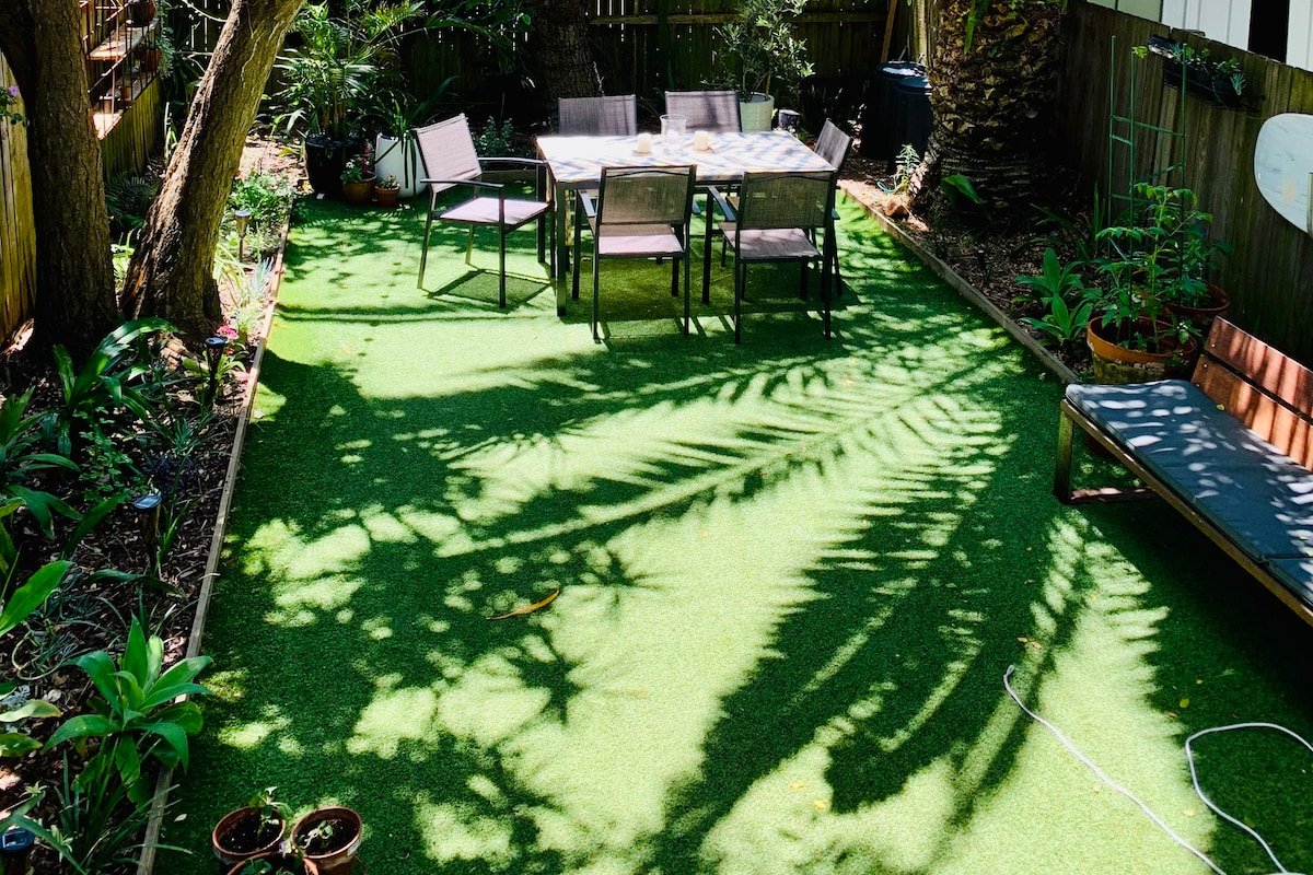 2 bedrooms in stunning Bondi Beach-side home gallery image 4