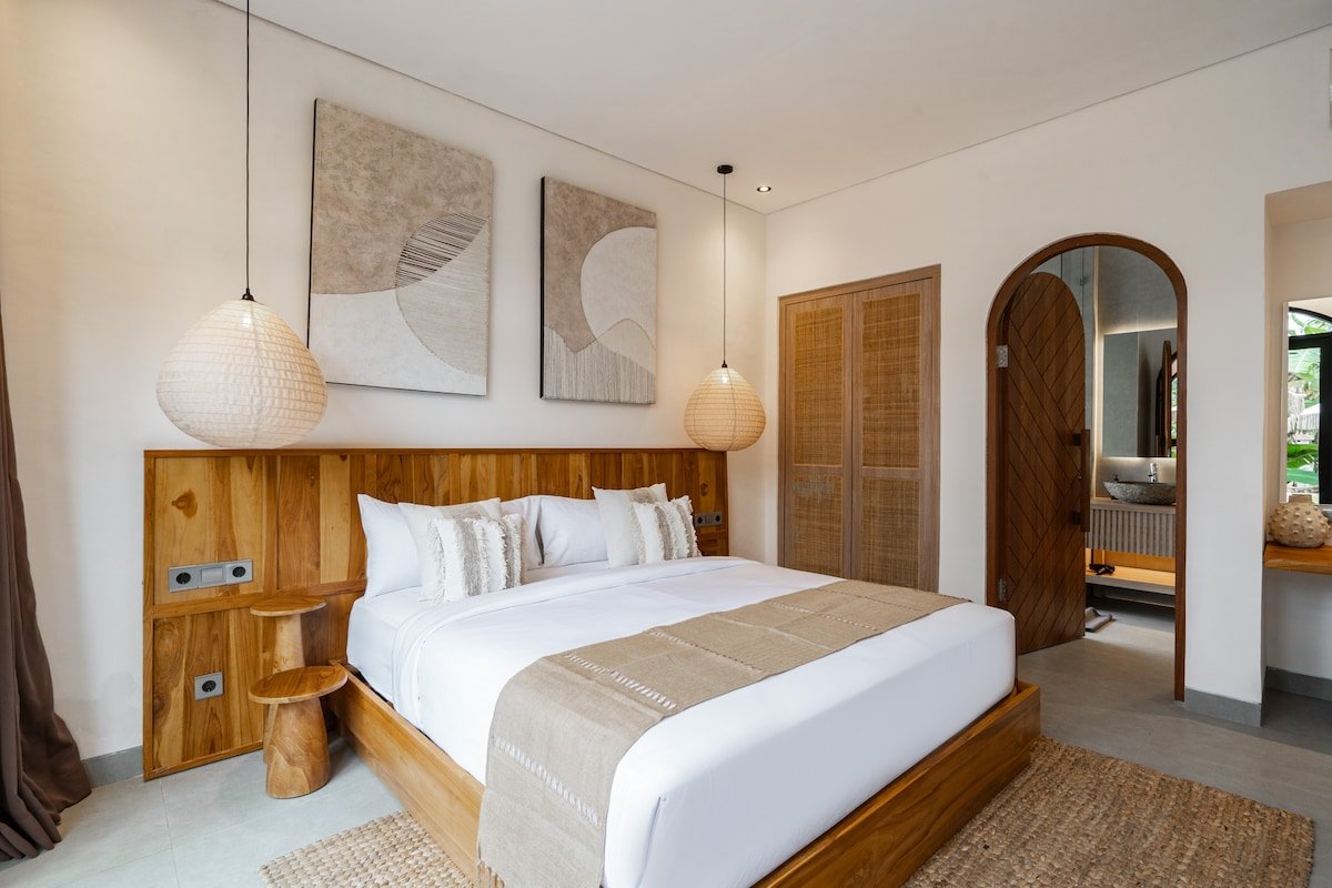 Villa Sanji : 3 BR Modern Clifftop Escape gallery image 3