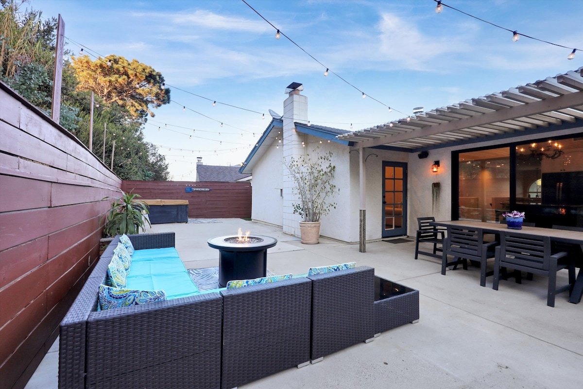 Spacious 5BR, 3BA | King Bed | Hot Tub | Fire Pit gallery image 2