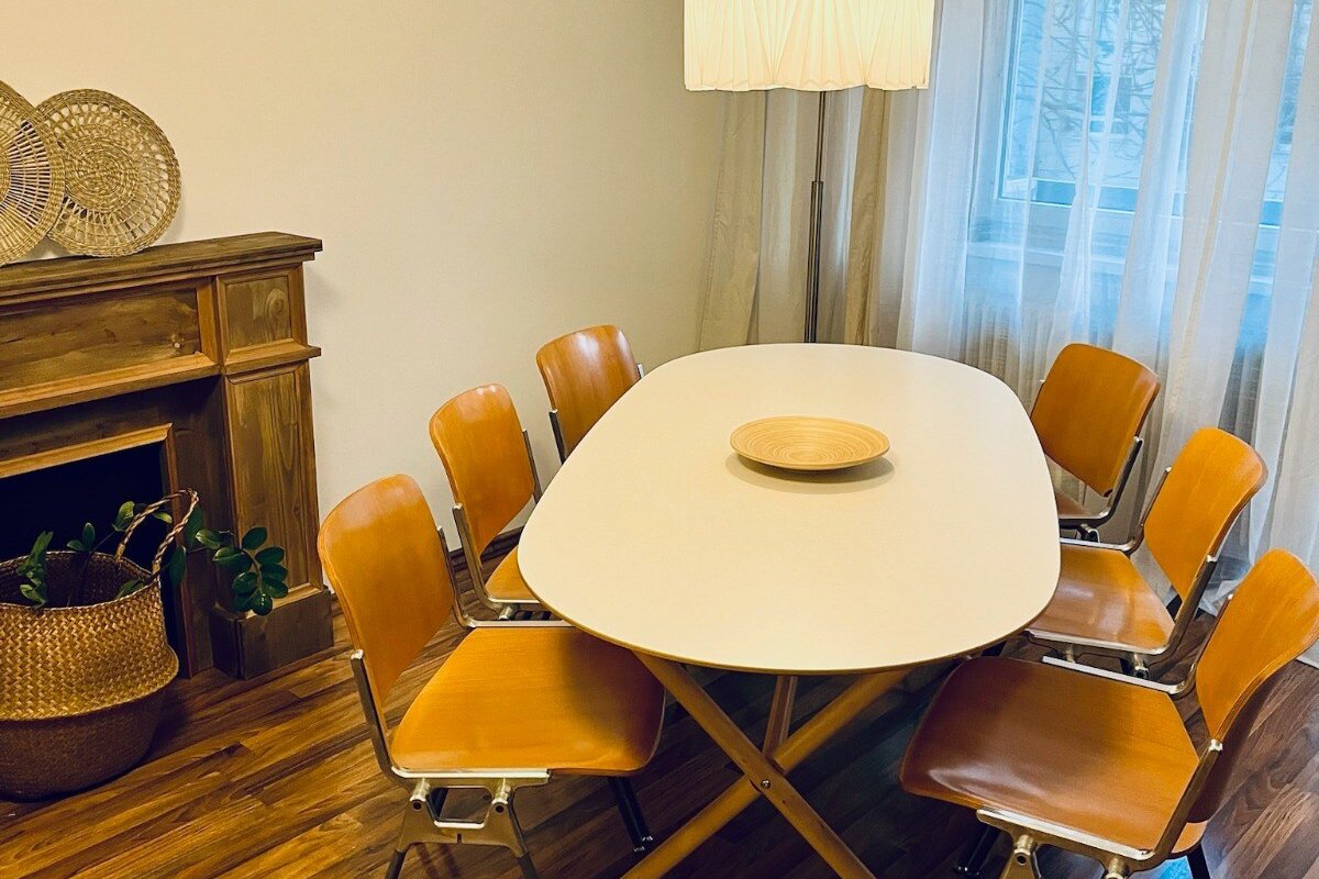 Luxury/ 6 rooms / 2 min metro & tram/ free parking gallery image 5