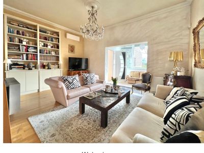 Stilvolle Villa mit Garten & privatem Parkplatz