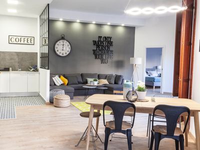 Plaza Redonda Center