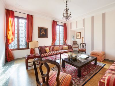 Ca’ Fenice charming apartment in San Marco