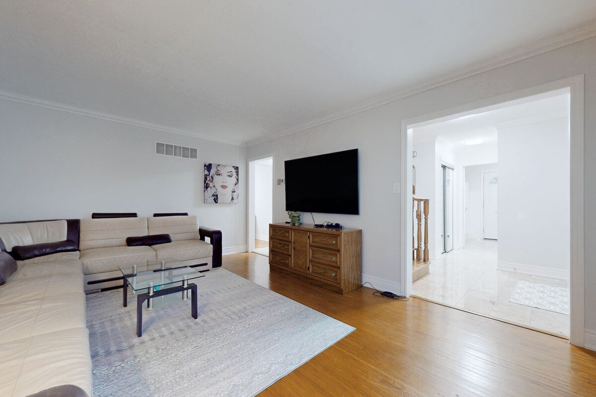 Family Retreat: Scarborough Gem gallery image 5