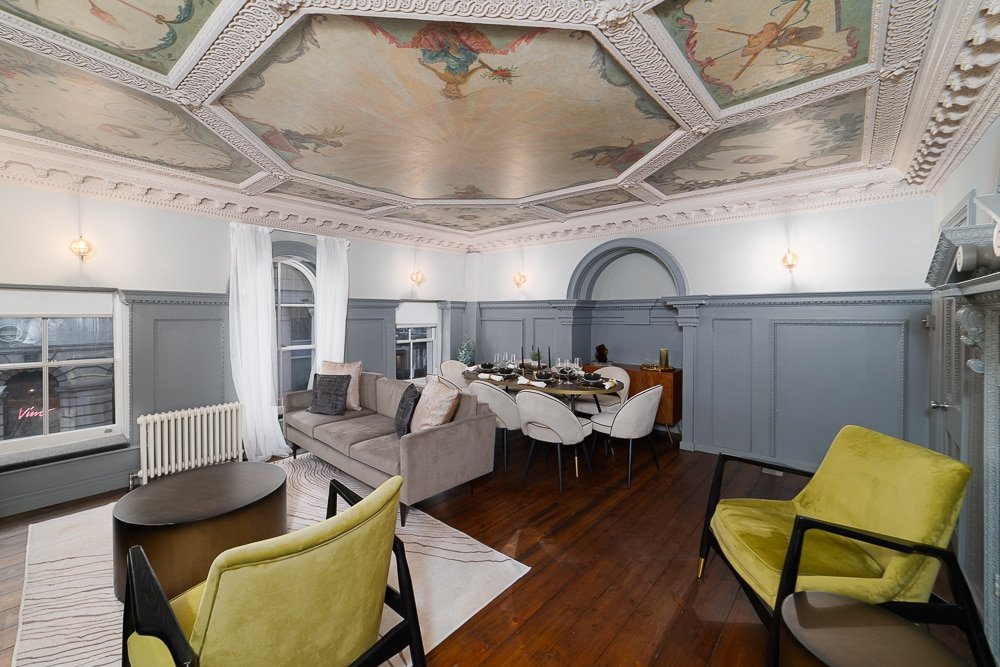 Trafalgar Square entire HOUSE 4 Bedrooms Lux gallery image 3