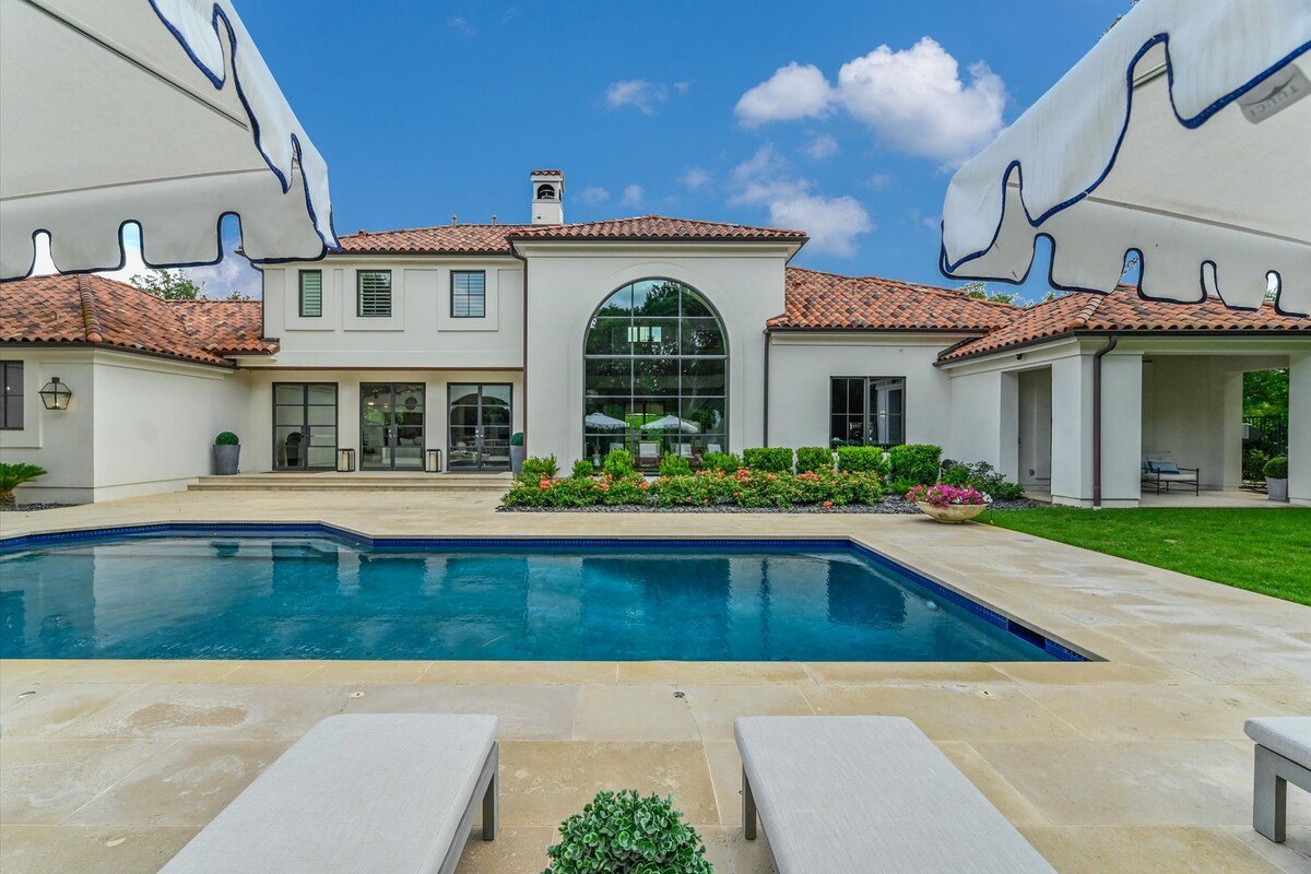 Above Splendor l 5 Bedrooms l Pool&Spa l Picklebal gallery image 3