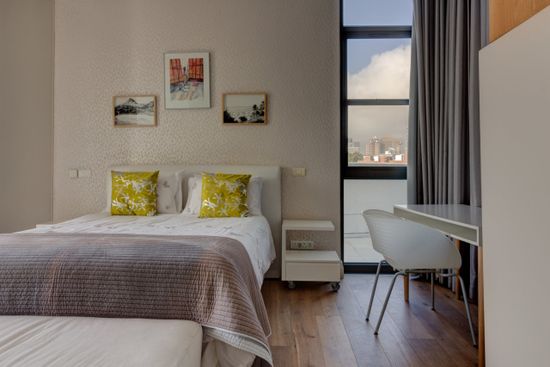 Photo 3 of Kylemore 701 accommodation in V&A Waterfront, Cape Town with 3 bedrooms and 3 bathrooms