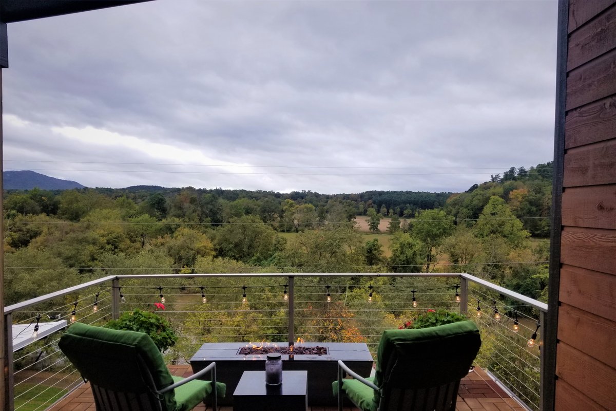 Magic mountain new west Asheville chalet