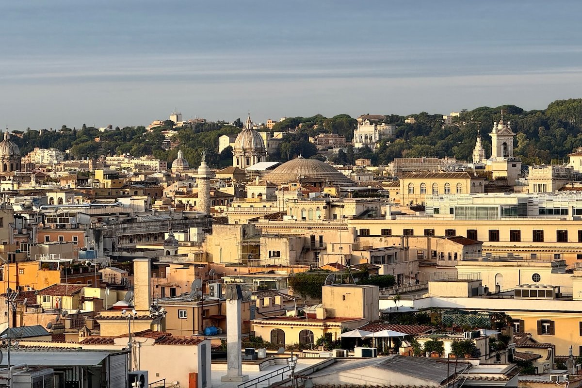 Panoramic Paradise by the Spanish Steps gallery image 5