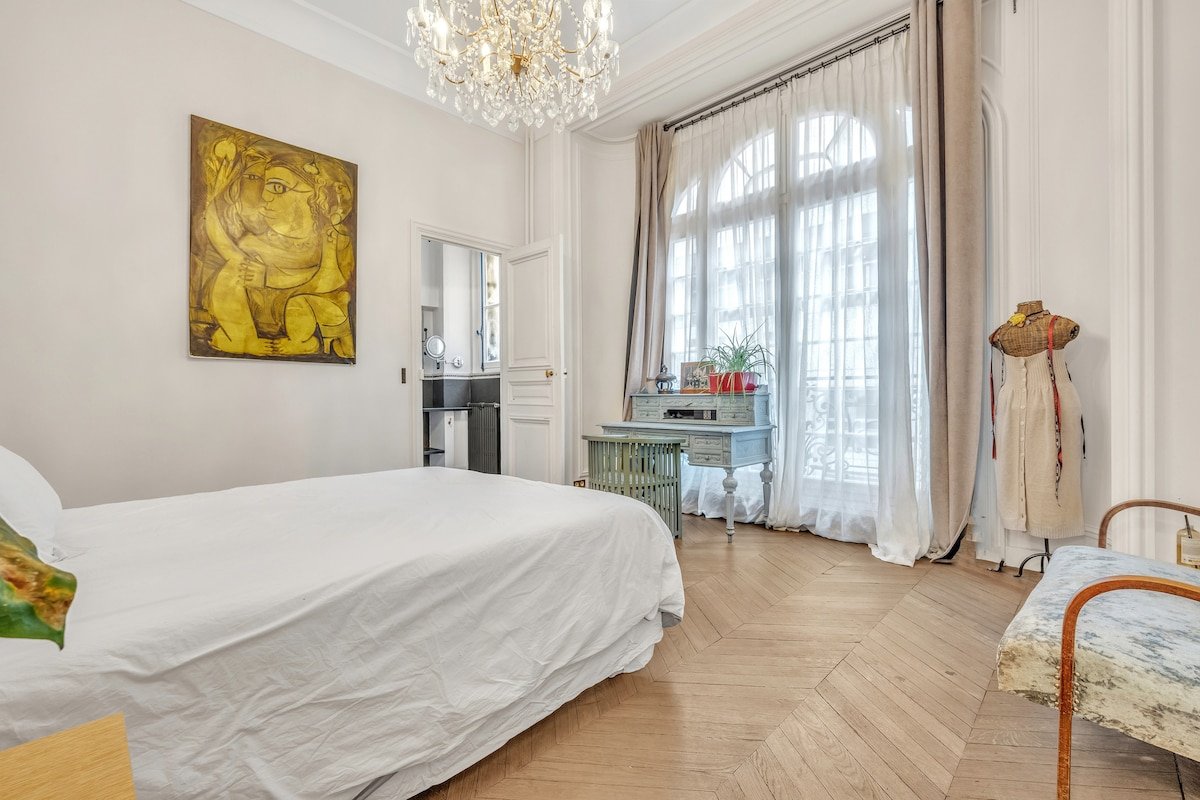 Luxury House VIP Service – Arc de Triomphe gallery image 5