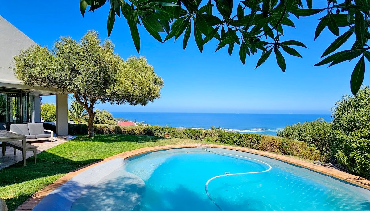 Camps Bay – Not Too Shabby Views gallery image 2