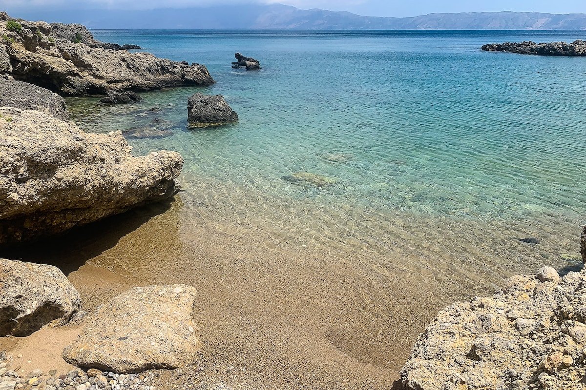 Beachfront Escape – Echoes of the Waves gallery image 4