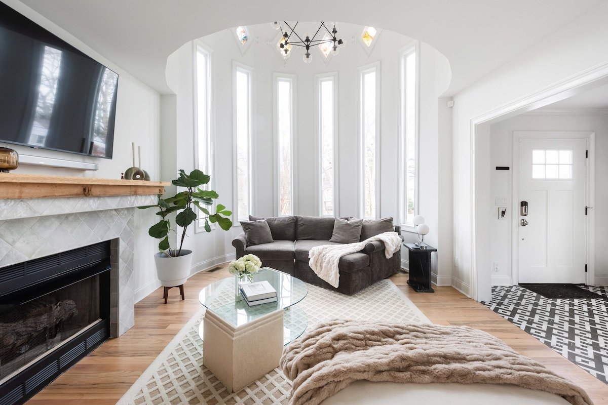 Arcadia Abbey – Luxe, Zen, & Pet-Friendly Getaway!